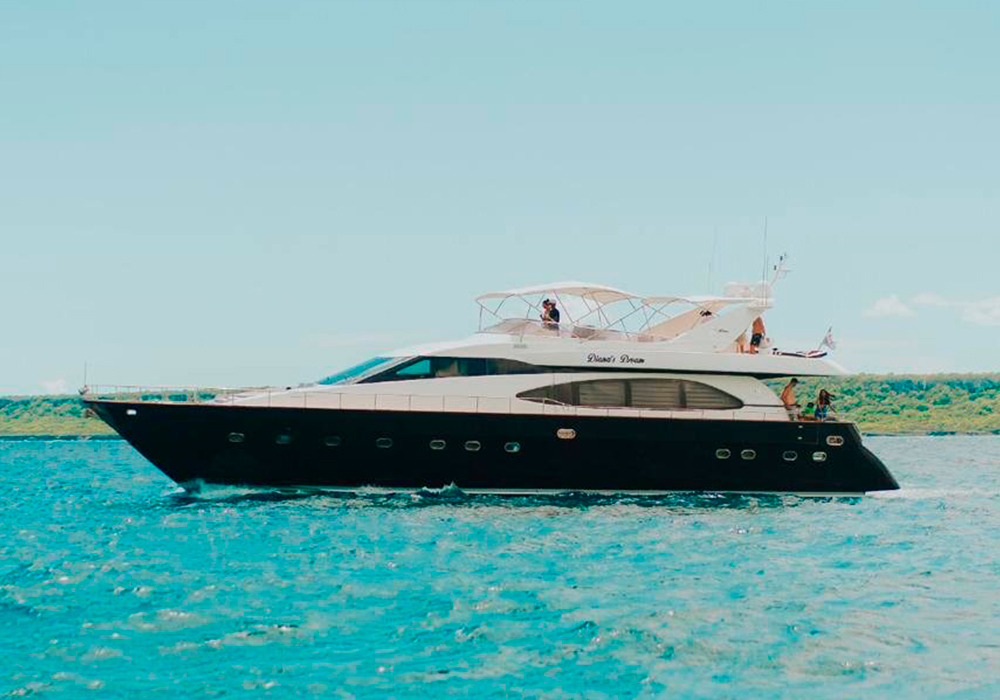 yacht rental in caribbean